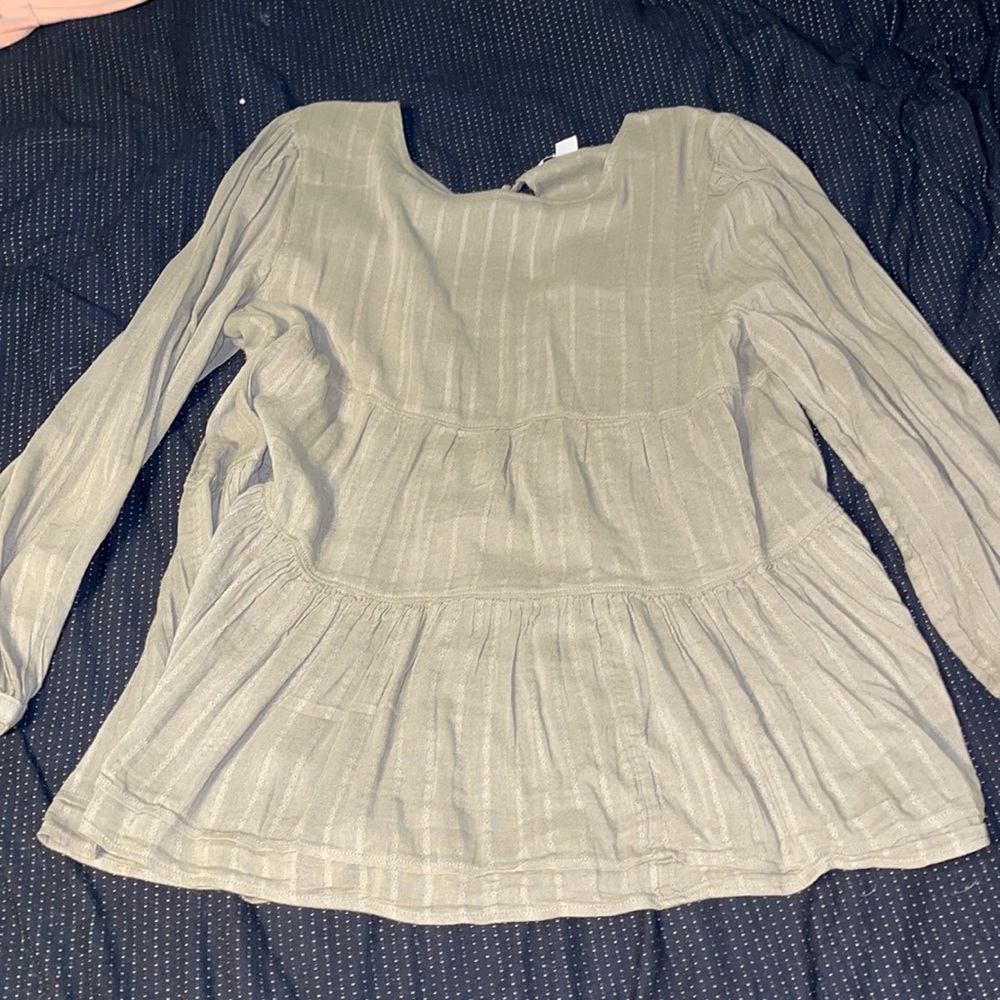 American Eagle open back long sleeve